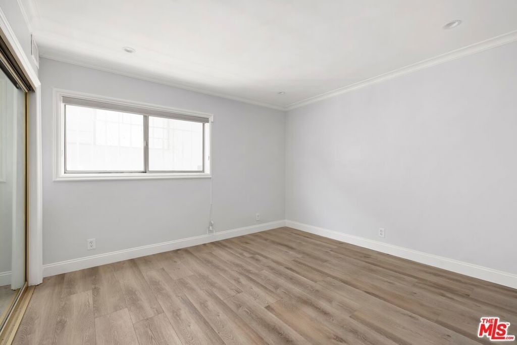 423 S Rexford Drive - Photo 16