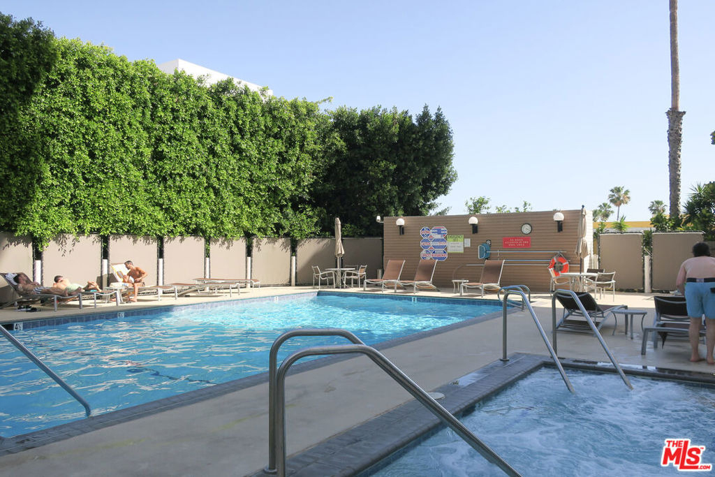 7250 Franklin Avenue - Photo 17