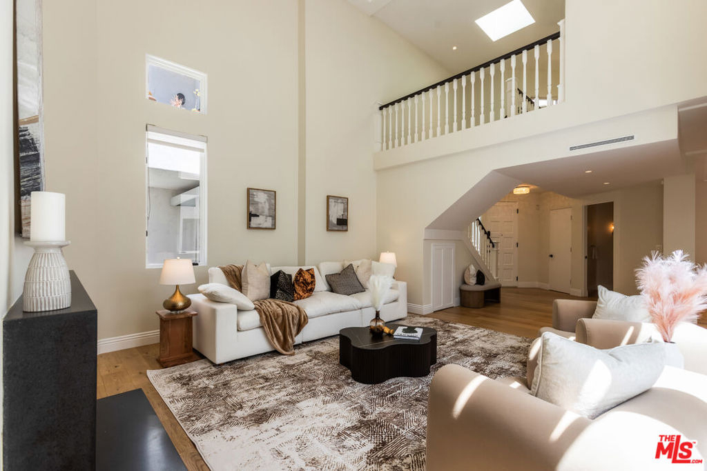 869 S Bundy Drive - Photo 7