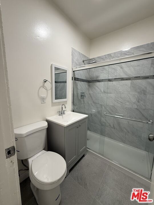 1462 W 36th Street - Photo 10