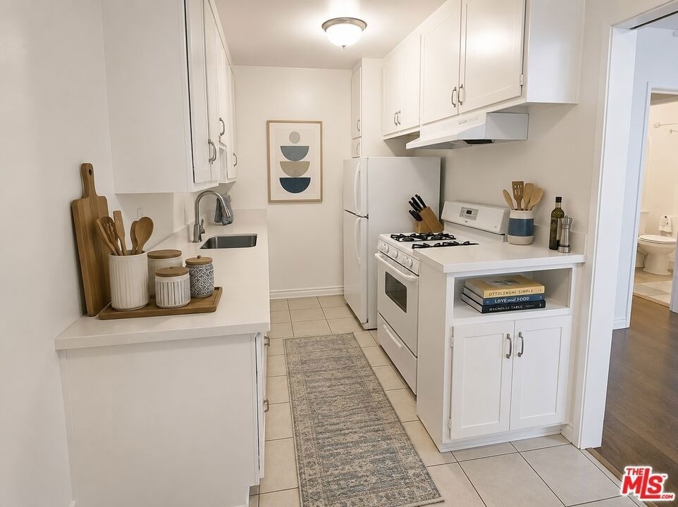 4122 W 2nd Street - Photo 4