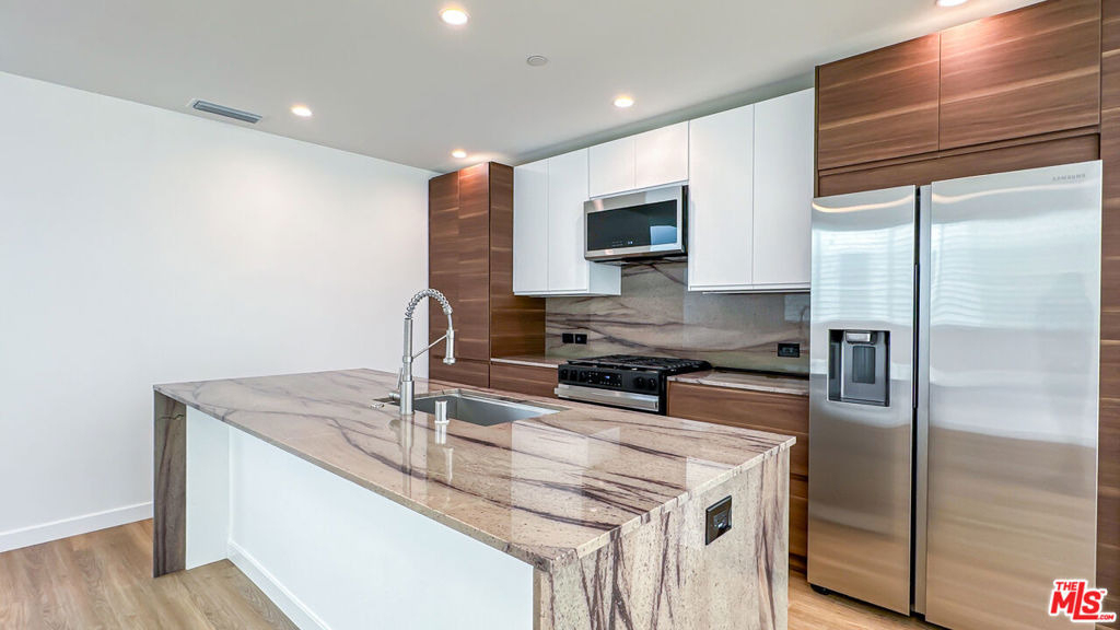946 Lucile Avenue - Photo 5