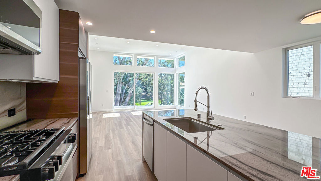 946 Lucile Avenue - Photo 4