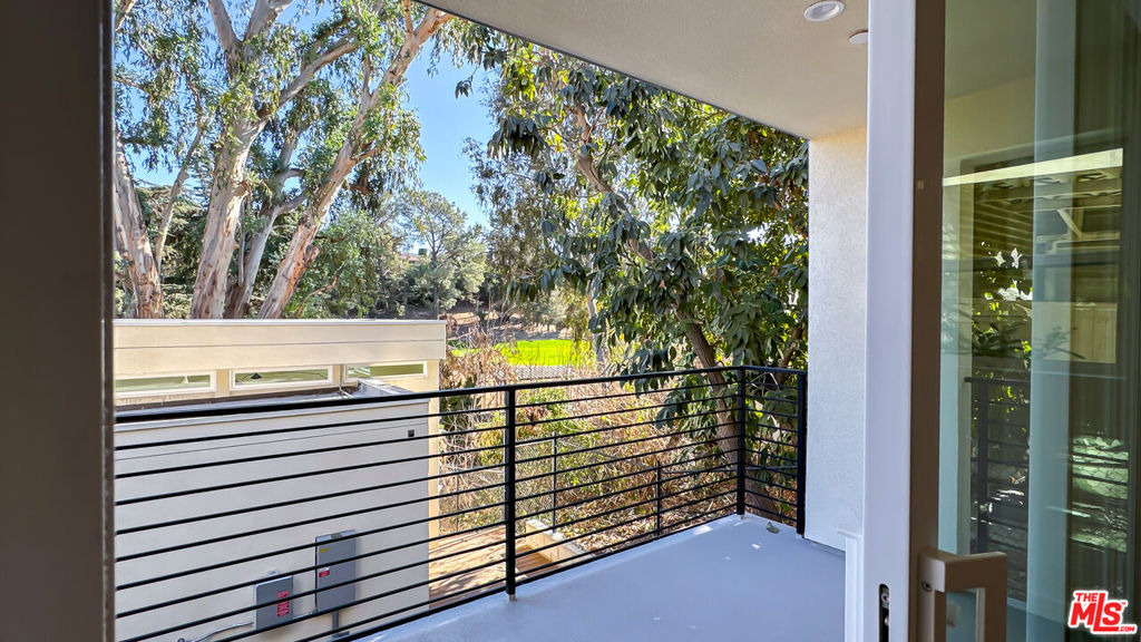 946 Lucile Avenue - Photo 11