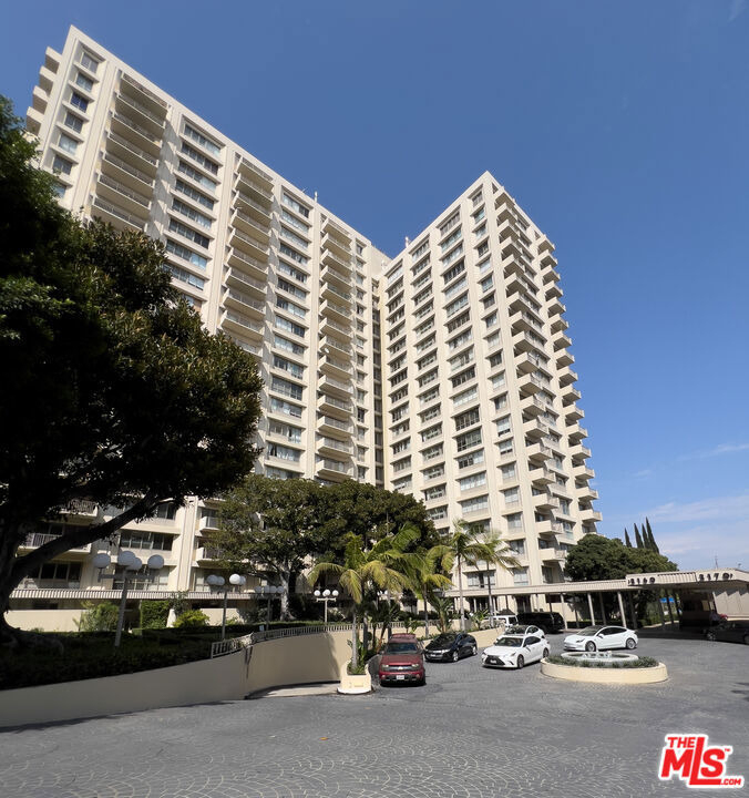 2160 Century Park East - Photo 42
