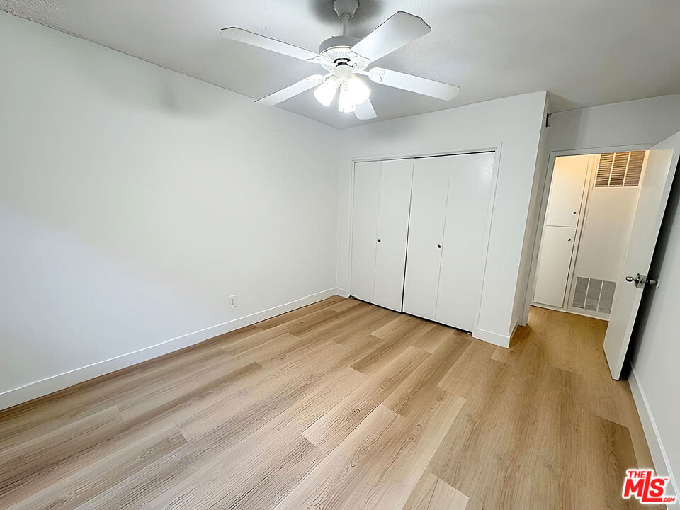 5032 Maplewood Avenue - Photo 10