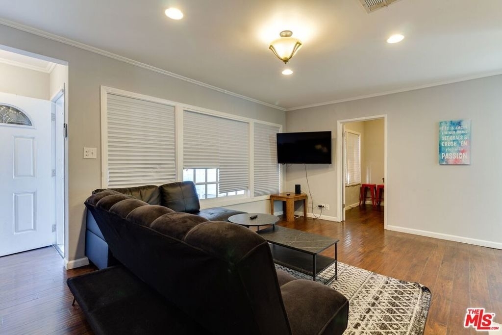 6659 Amigo Avenue - Photo 3