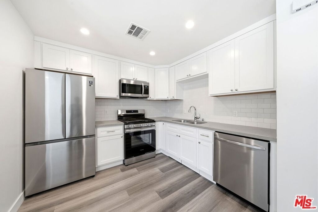 667 N Wilton Place - Photo 1