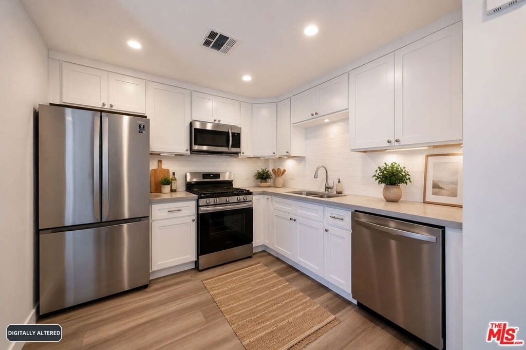 667 N Wilton Place - Photo 2