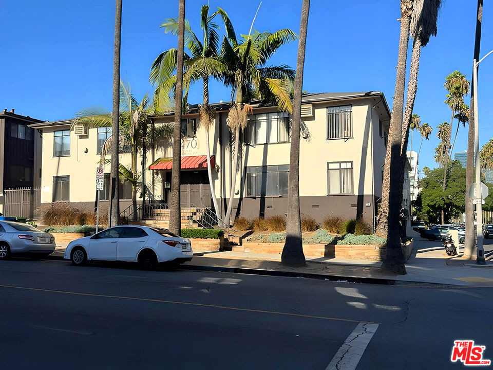 470 S Mariposa Avenue - Photo 11