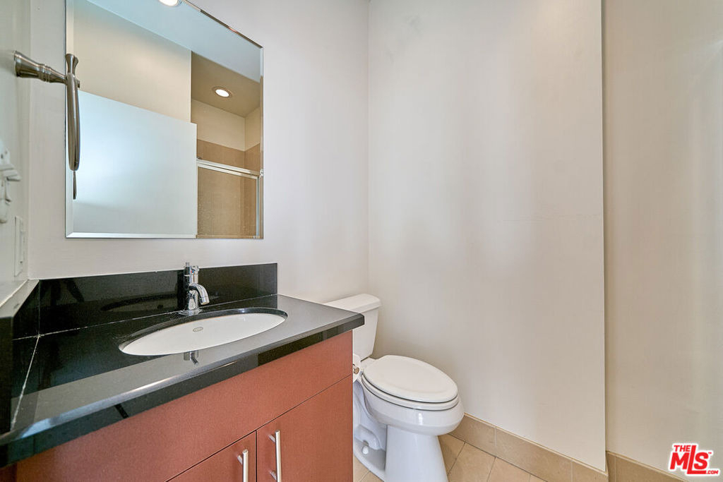 3810 Wilshire Boulevard - Photo 24