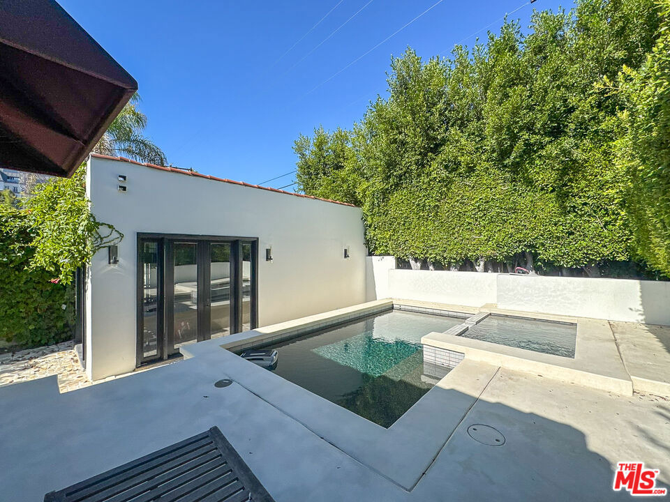 345 Westbourne Drive - Photo 25