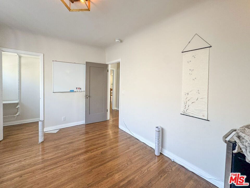 345 Westbourne Drive - Photo 15