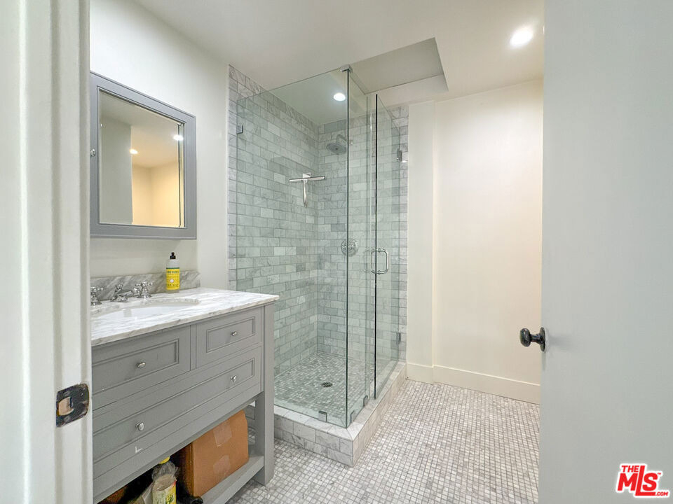 345 Westbourne Drive - Photo 26