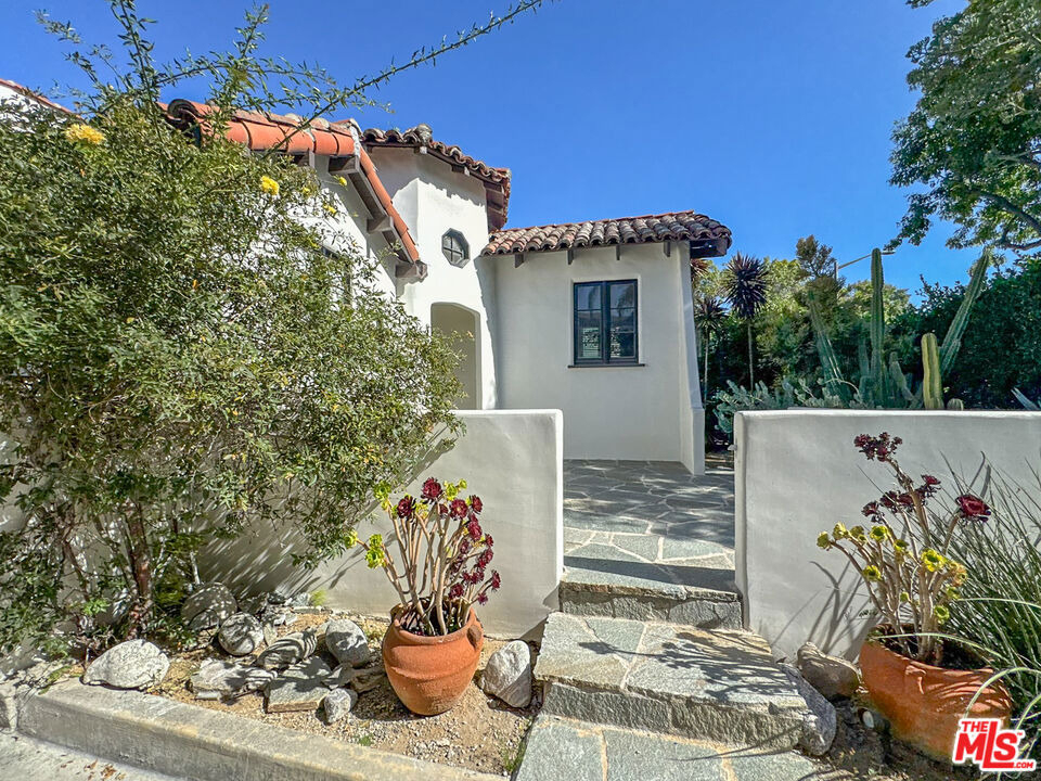 345 Westbourne Drive - Photo 33