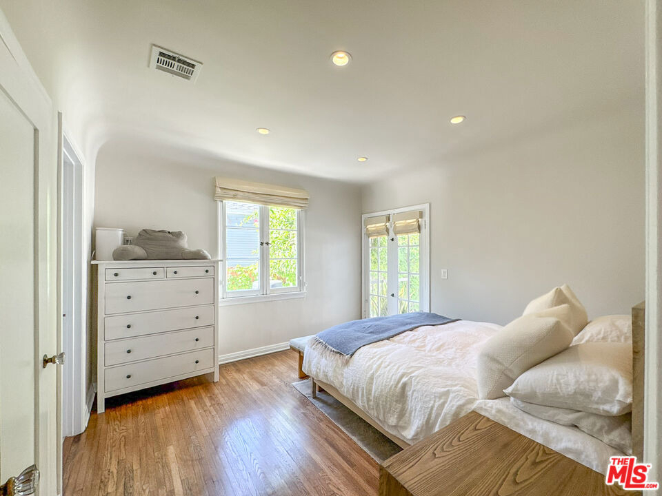 345 Westbourne Drive - Photo 20