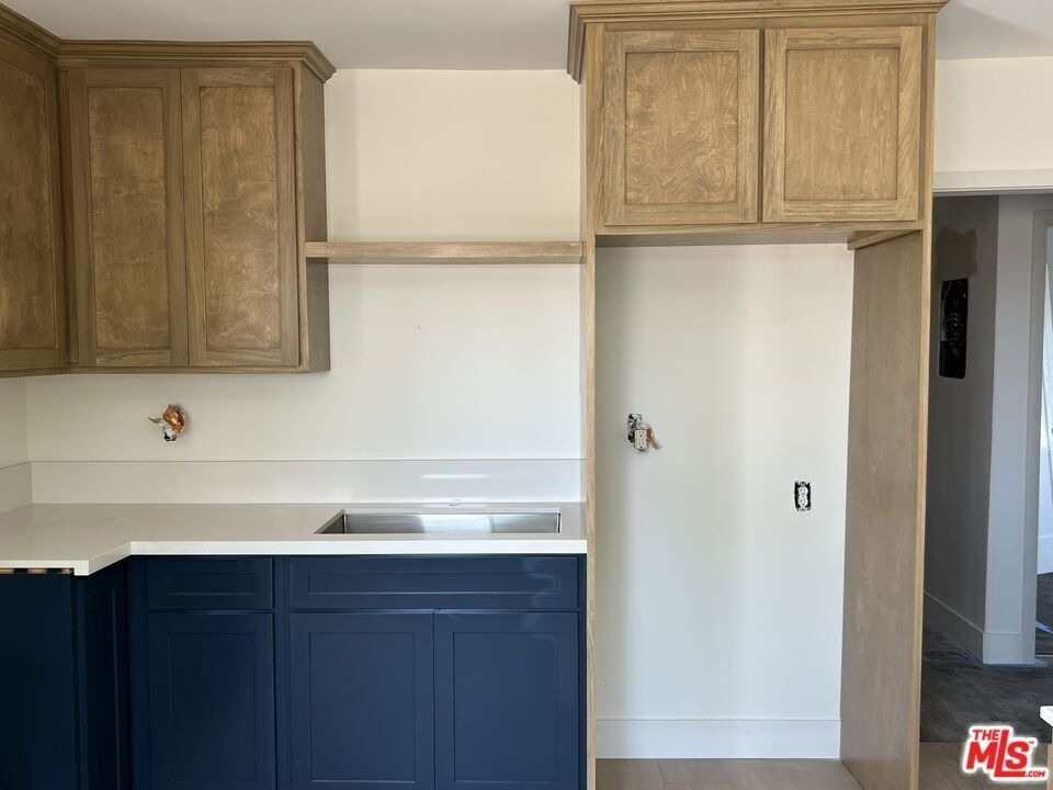 1336 W 37th Drive - Photo 4