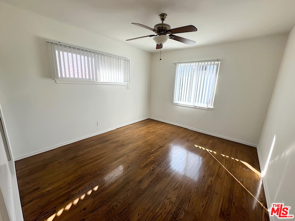 228 S Mariposa Avenue - Photo 21