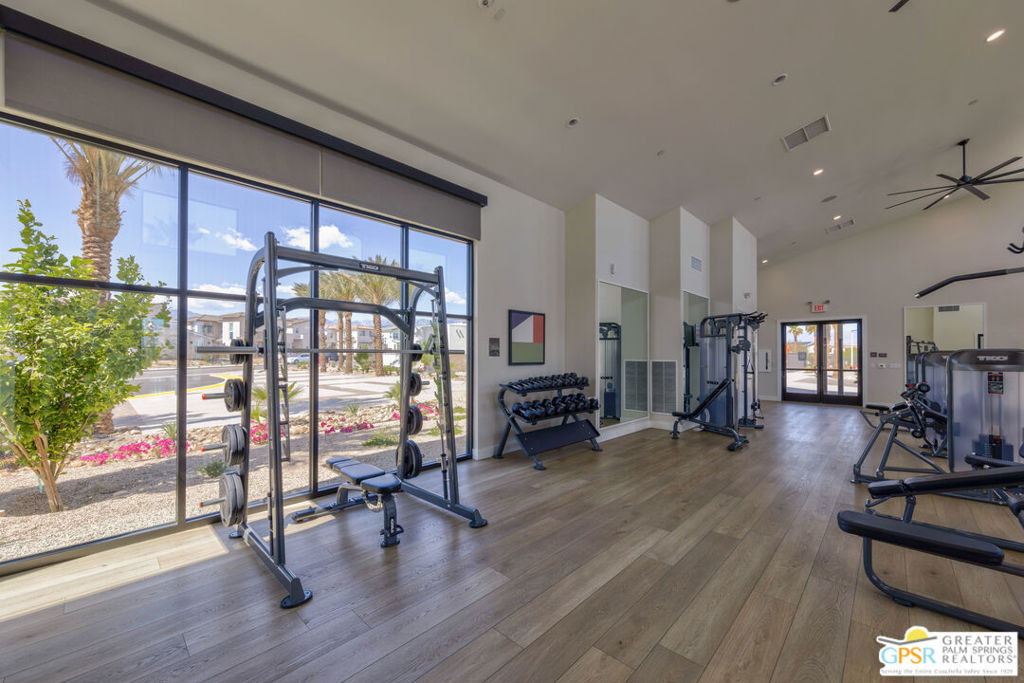 35923 Hinksey Street - Photo 41