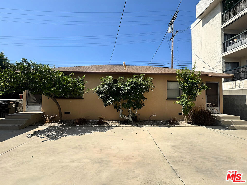 345 Burchett Street - Photo 12