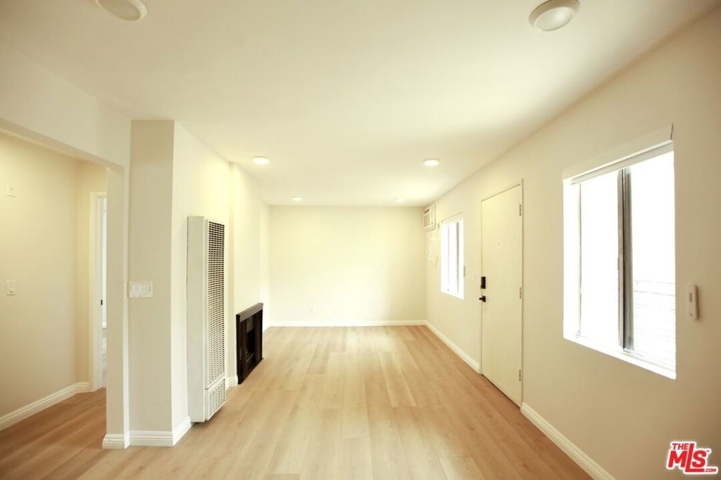 833 S Orange Grove Avenue - Photo 0
