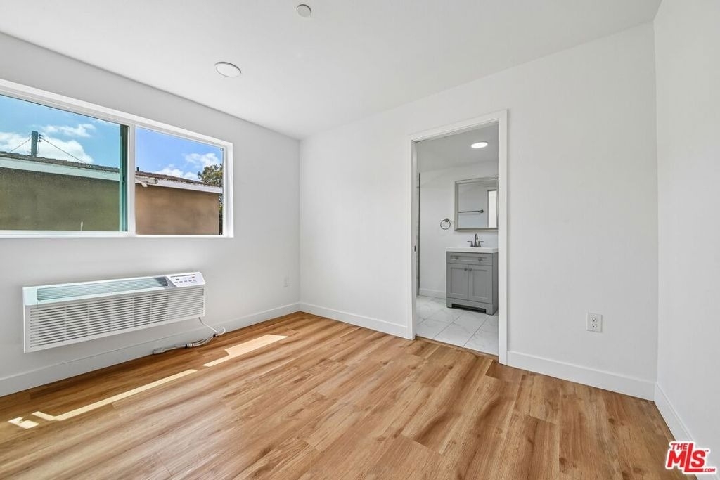 219 E 87th Street - Photo 14