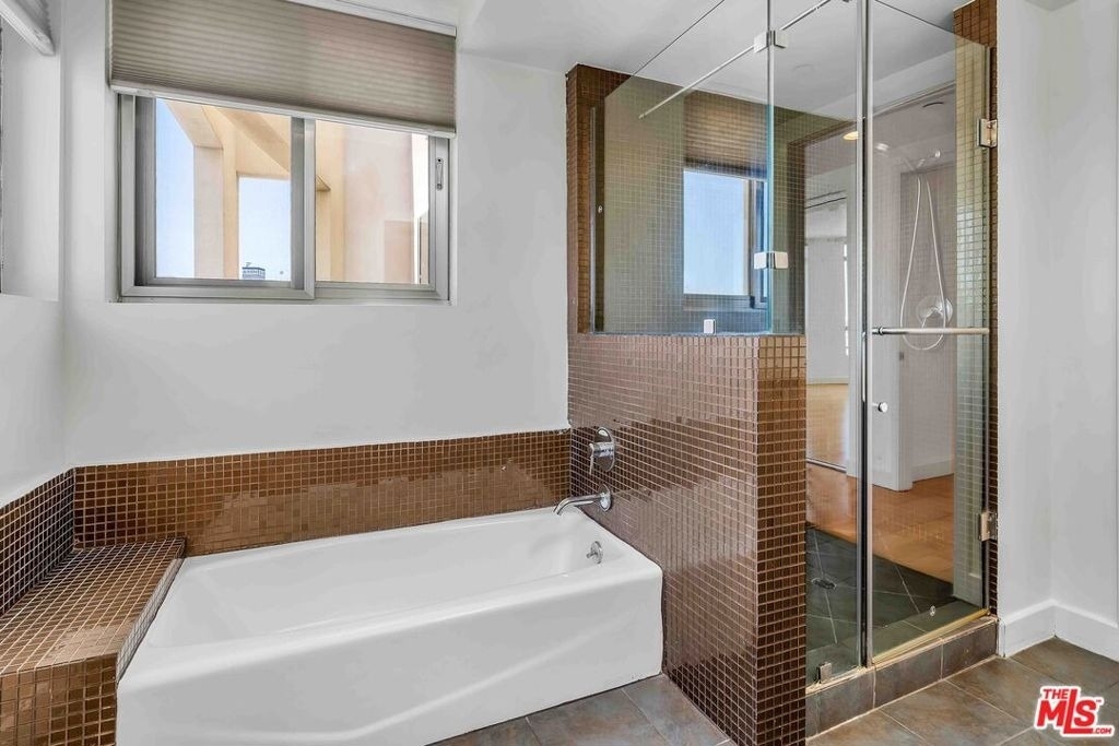 1260 S Corning Street - Photo 9