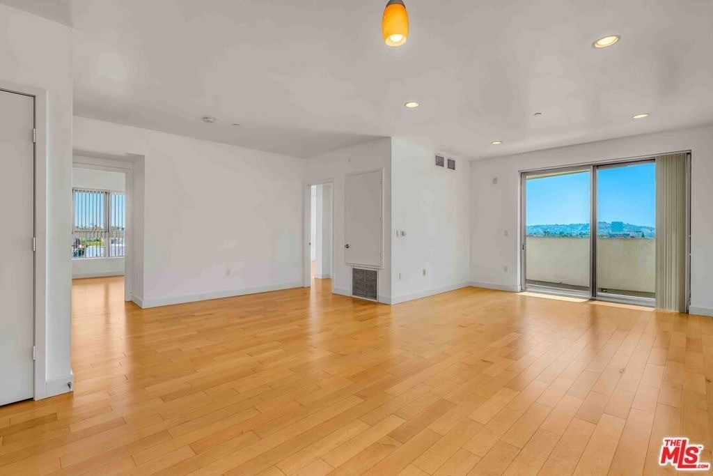 1260 S Corning Street - Photo 5