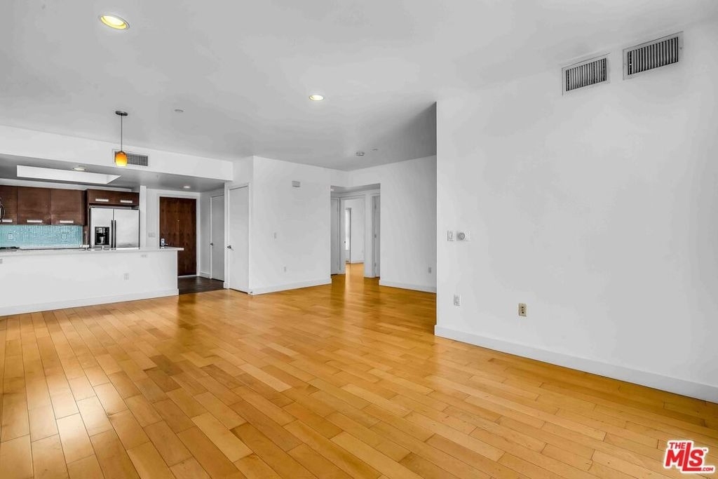 1260 S Corning Street - Photo 7