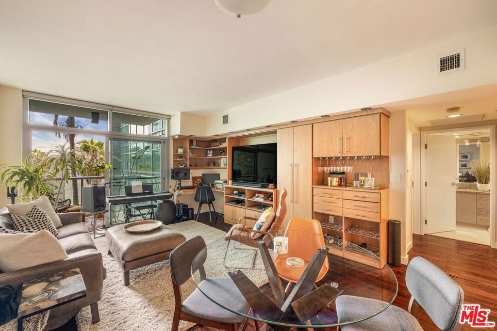 13700 Marina Pointe Drive - Photo 1