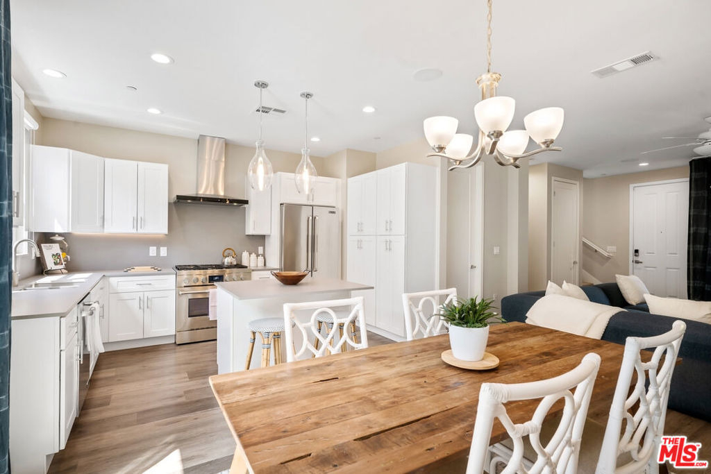 4415 Paxton Place - Photo 3