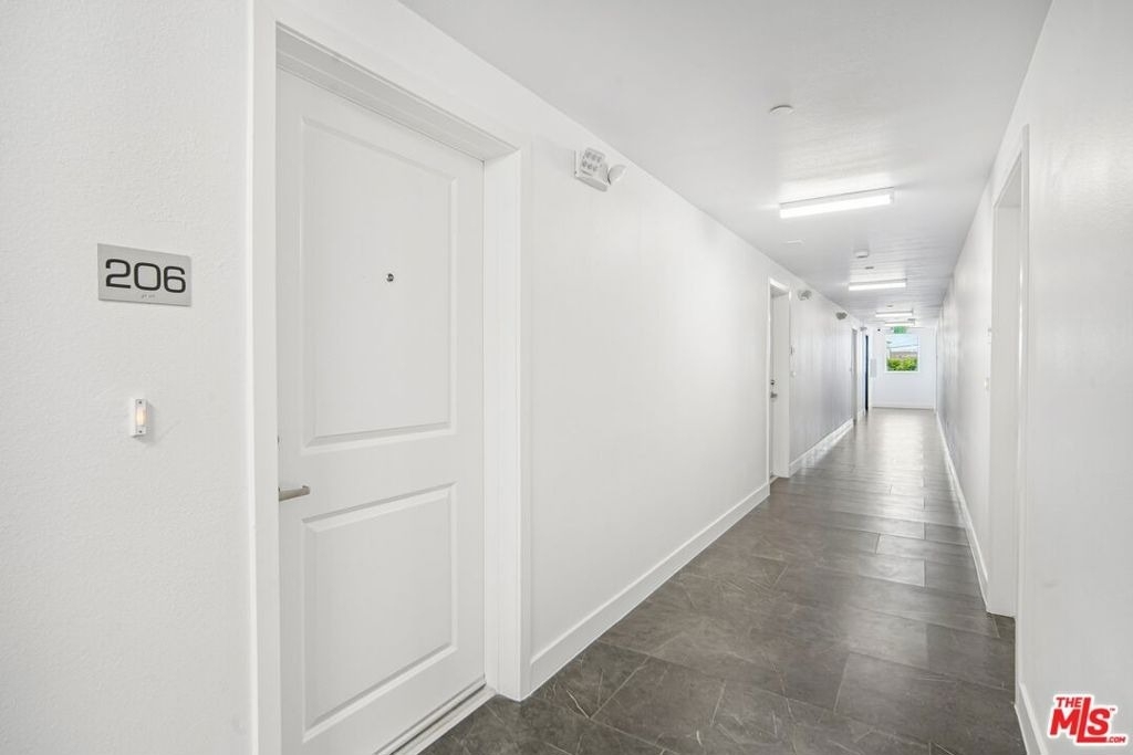 3221 W 71st Street - Photo 2