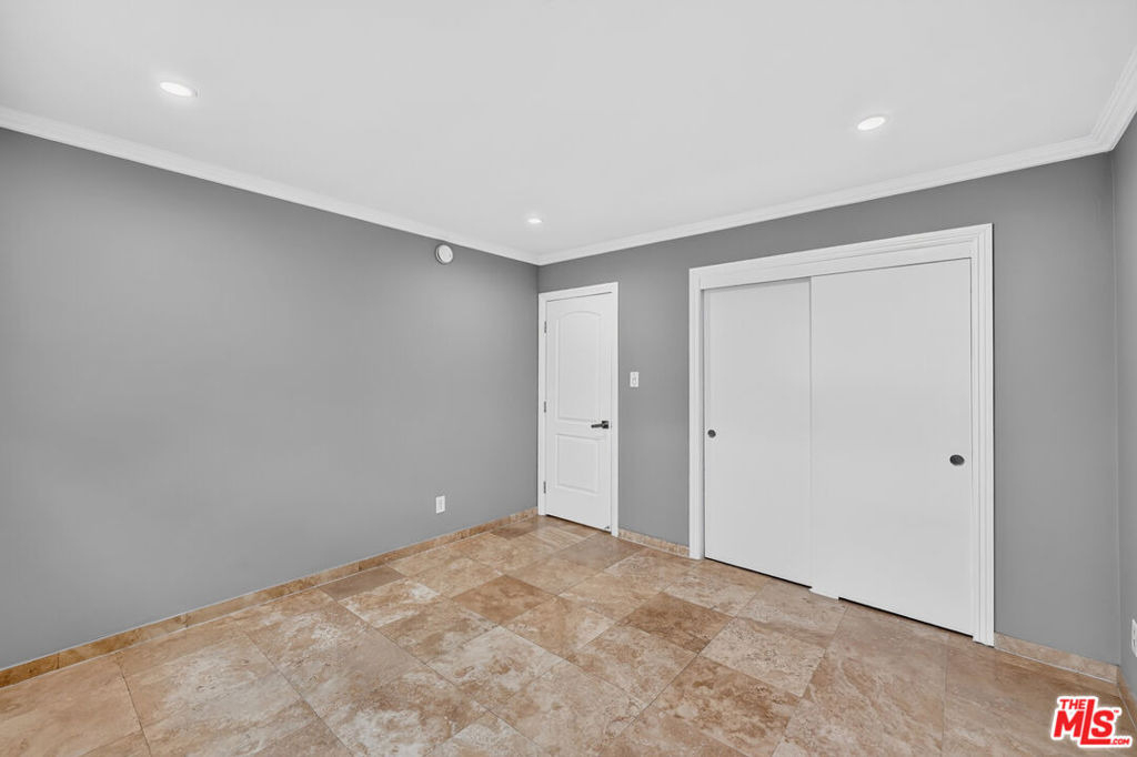 1619 Colby Avenue - Photo 20