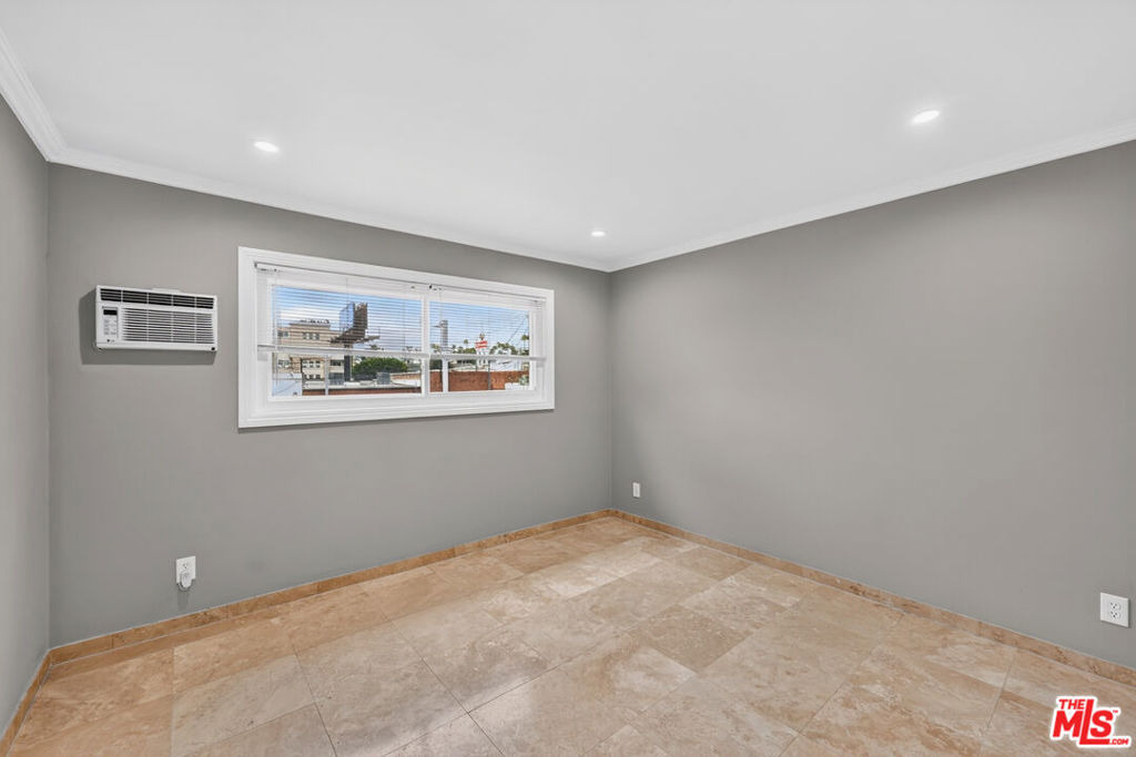 1619 Colby Avenue - Photo 22