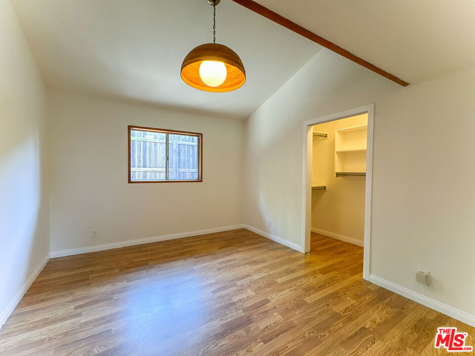 3124 Veteran Avenue - Photo 21