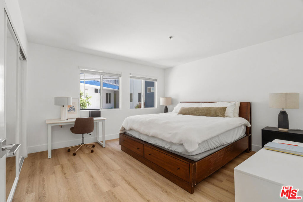 16100 W Sunset Boulevard - Photo 6