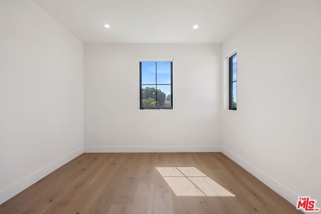 5917 Rhodes Avenue - Photo 28