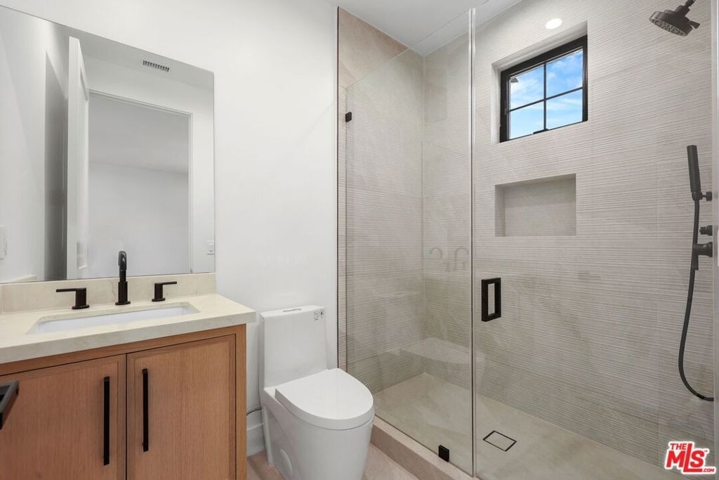 5917 Rhodes Avenue - Photo 36