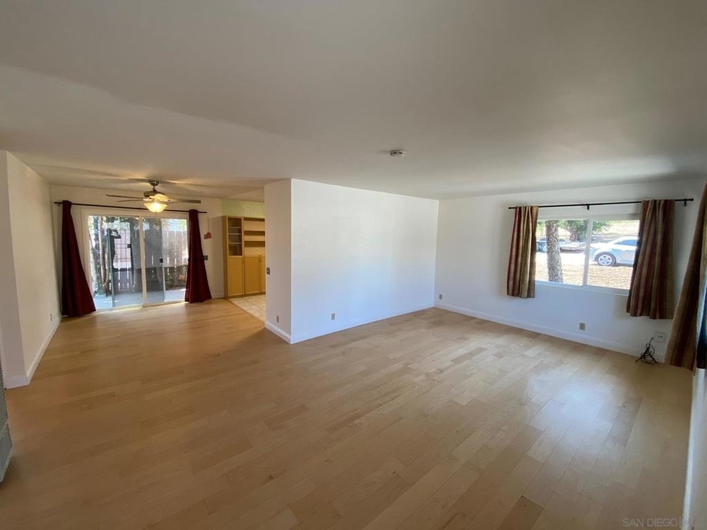 1475 Tarbox St - Photo 3