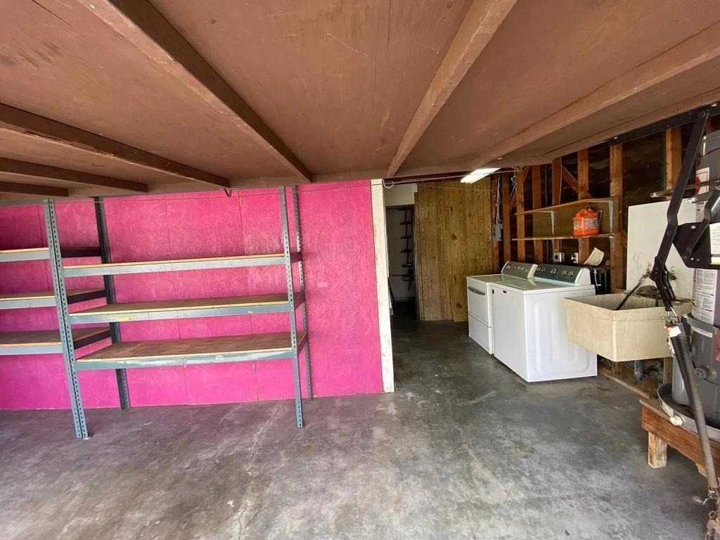 1475 Tarbox St - Photo 22