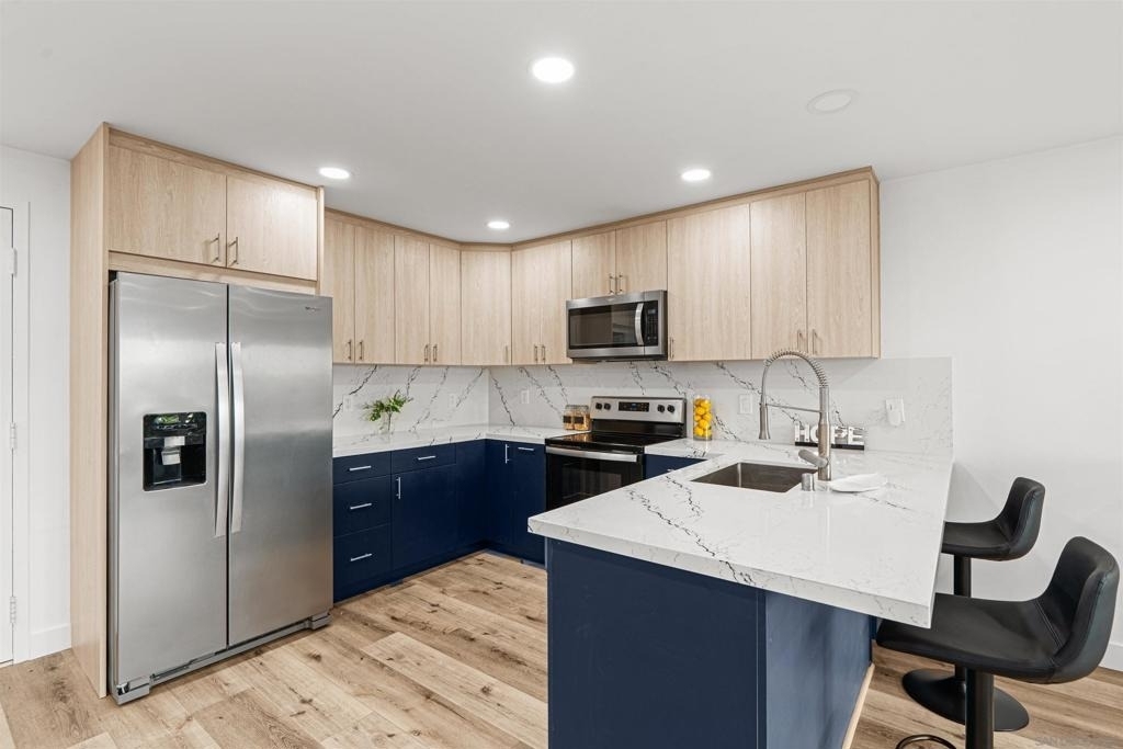8308 Regents Rd - Photo 7
