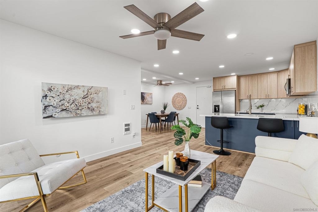 8308 Regents Rd - Photo 3