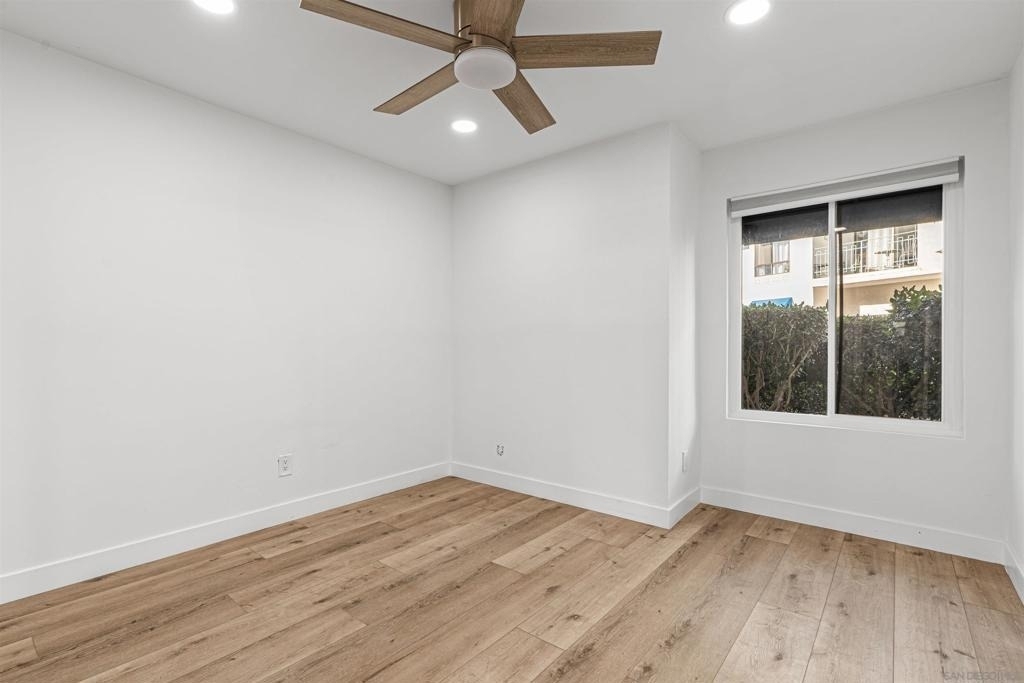 8308 Regents Rd - Photo 12