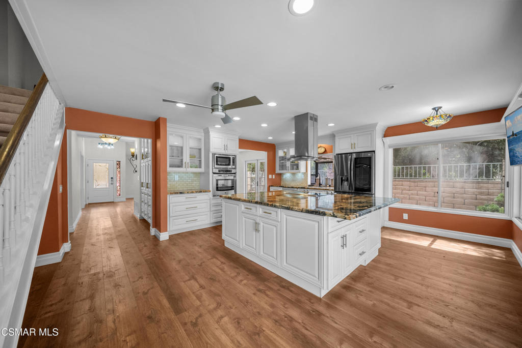561 Walter Avenue - Photo 16