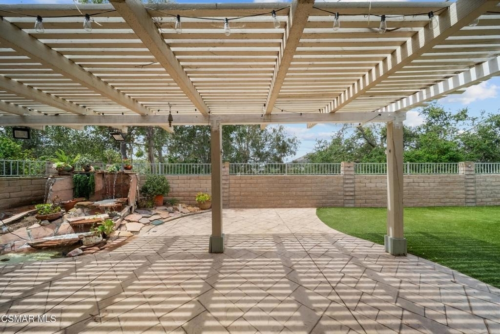 561 Walter Avenue - Photo 34