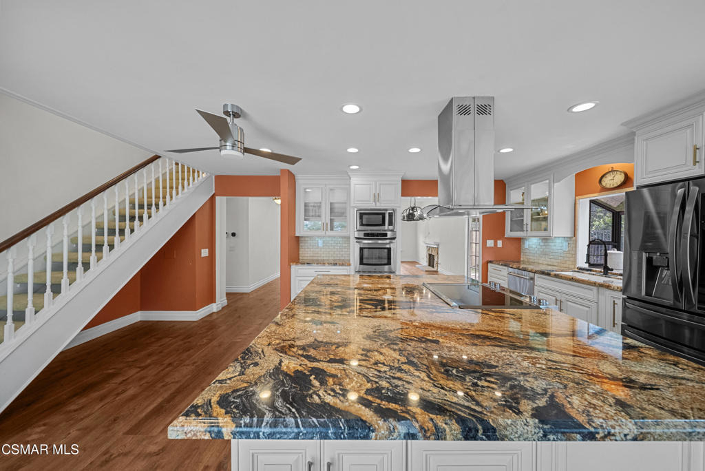 561 Walter Avenue - Photo 17