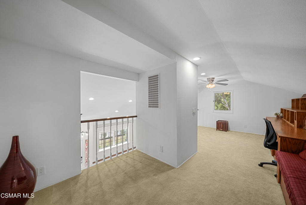 561 Walter Avenue - Photo 19