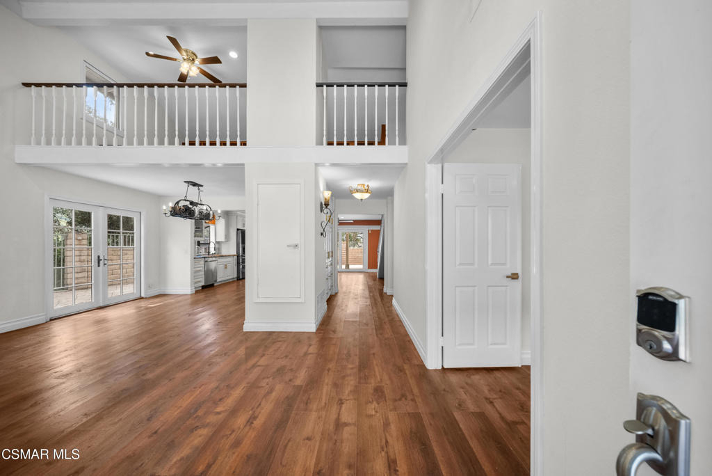 561 Walter Avenue - Photo 2