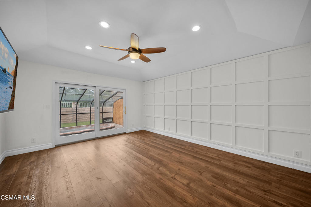 561 Walter Avenue - Photo 27