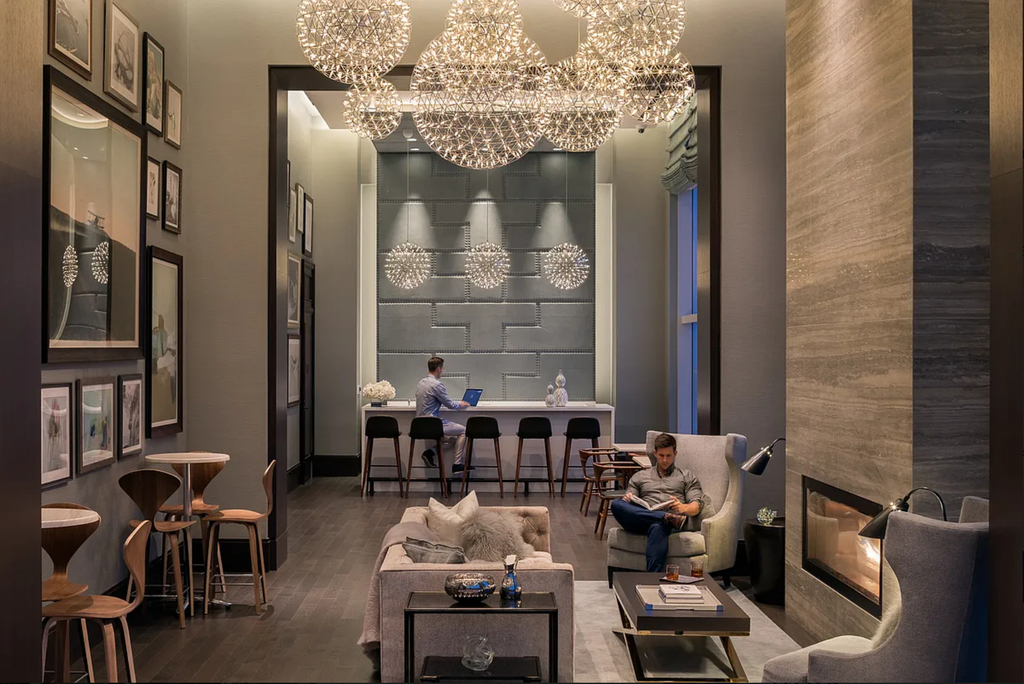 10th Avenue - Photo 15